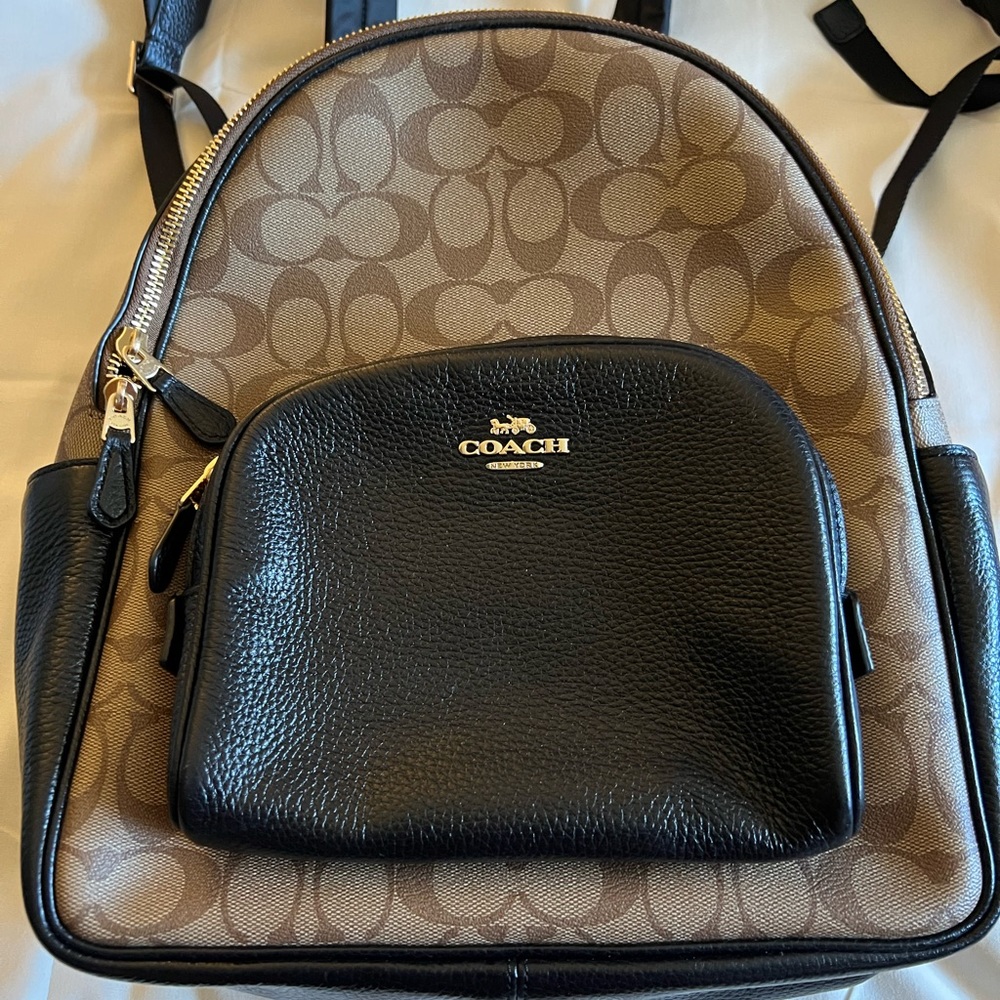 Large Court Backpack Signature Coach Canvas, Excellent condition.  Used twice.